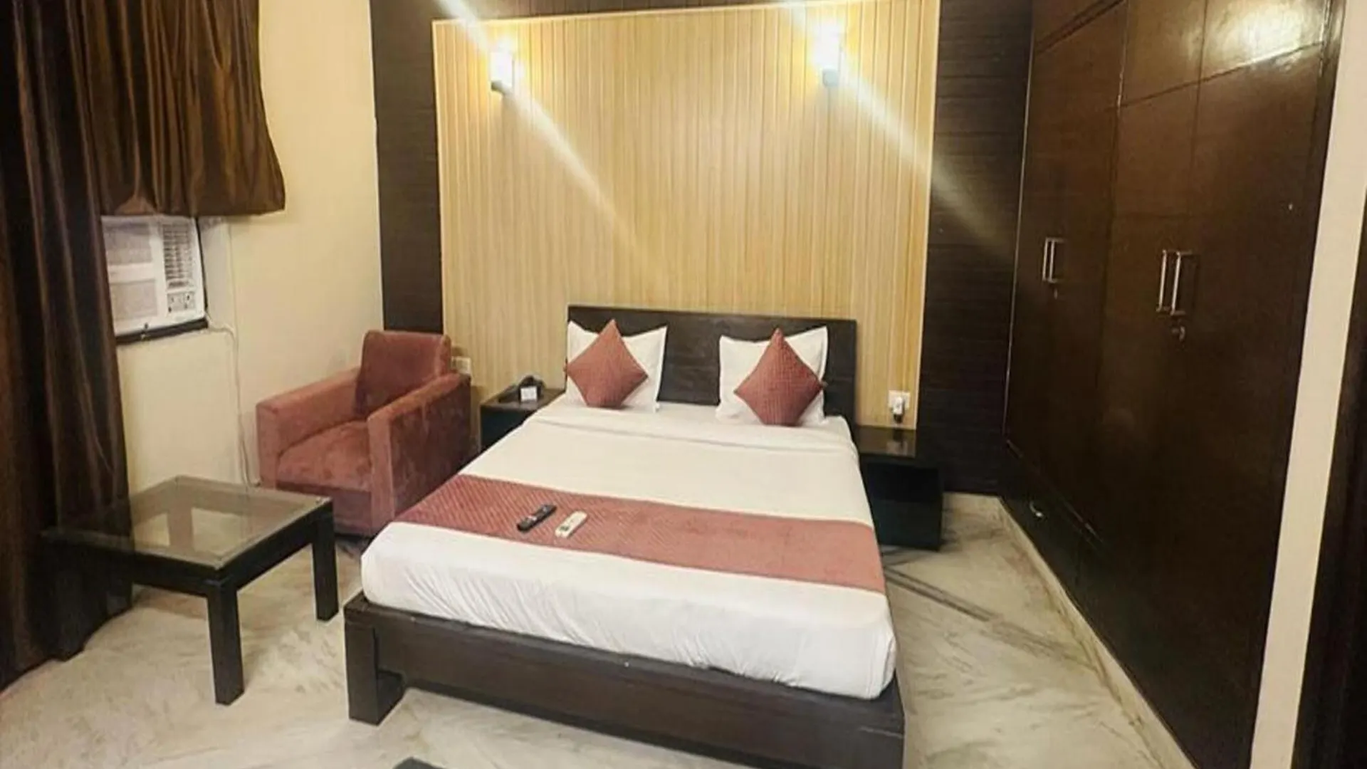 Hotel Fabhotel Next Home Prime Gurgaon